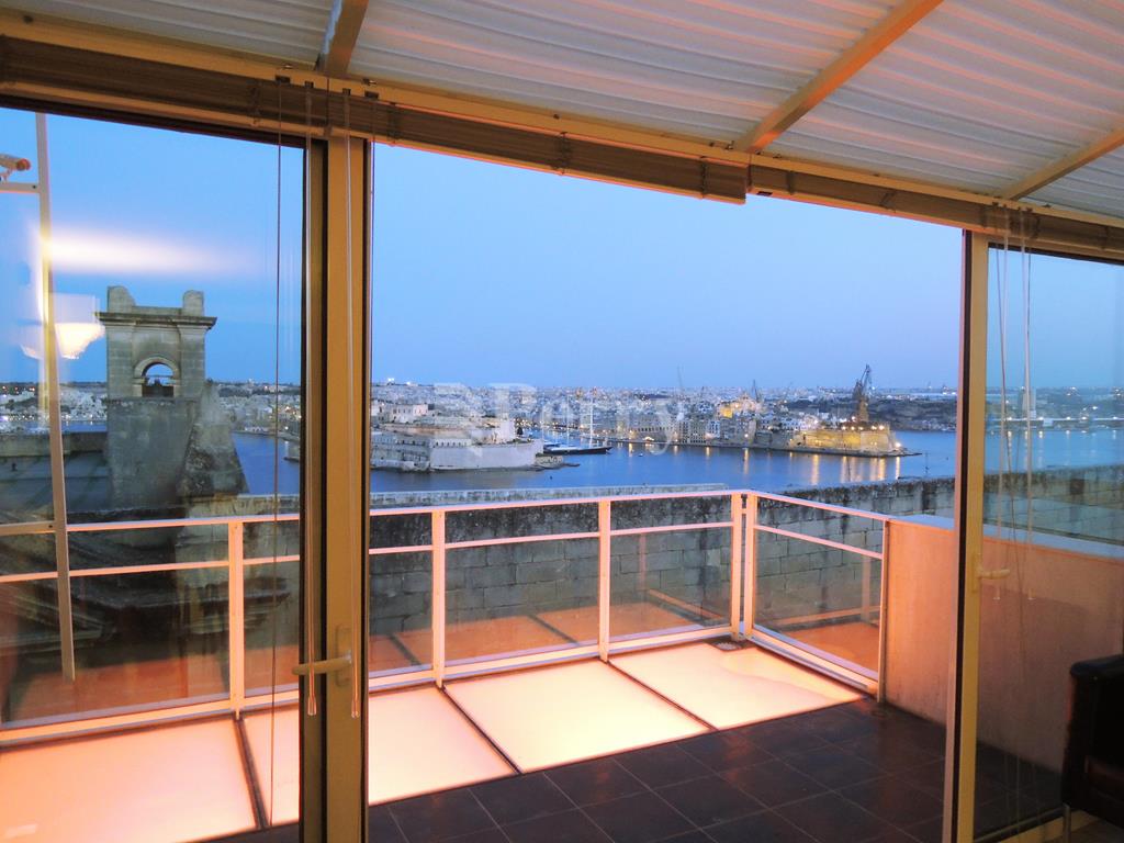 Valletta - Town House