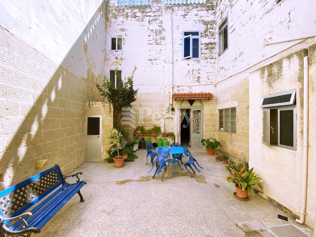 Birkirkara - Town House