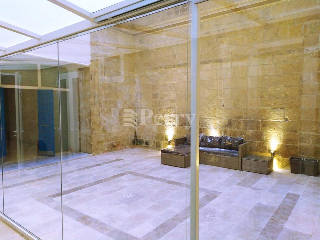 Valletta - Duplex Apartment