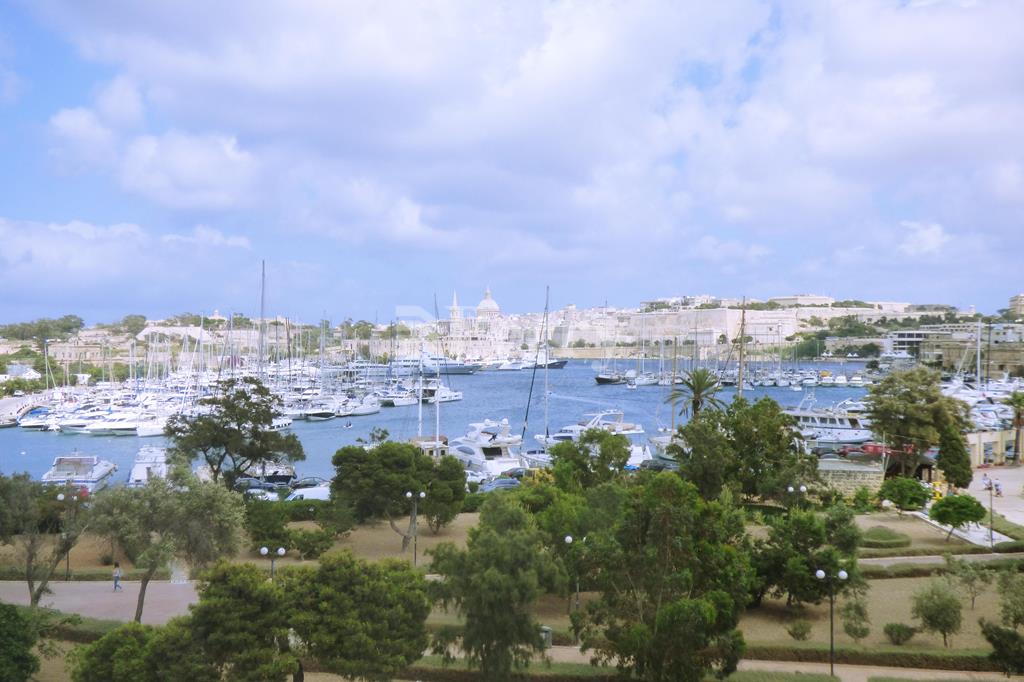 Gzira - Apartment